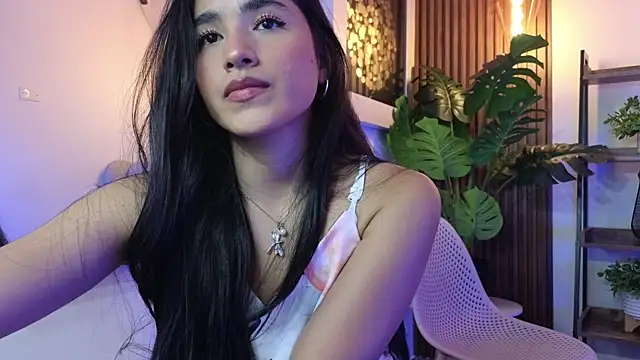 Lia Mar  online show from October 7, 2025, 6:20 pm