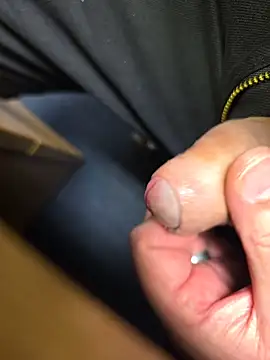 Snapshot of Oorse1966 chatting on February 3, 2026, 12:21 pm Oorse1966 online show from February 3, 2026, 12:21 pm