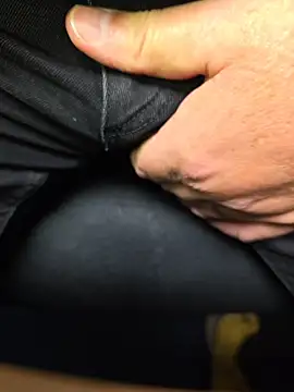 Snapshot of Oorse1966 chatting on December 2, 2025, 12:18 pm Oorse1966 online show from December 2, 2025, 12:18 pm