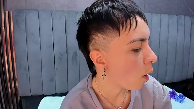 Snapshot of _Hannah_Hot chatting on February 3, 2026, 6:40 am Hannah Hot online show from February 3, 2026, 6:40 am