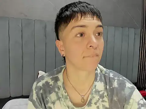 Snapshot of _Hannah_Hot chatting on January 13, 2026, 4:05 am Hannah Hot online show from January 13, 2026, 4:05 am