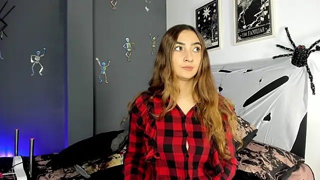 Alice Dickinssonn online show from October 30, 2025, 1:42 pm