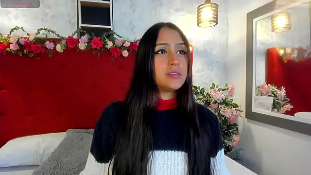 SarahEscobarr online show from October 18, 2025, 3:41 am