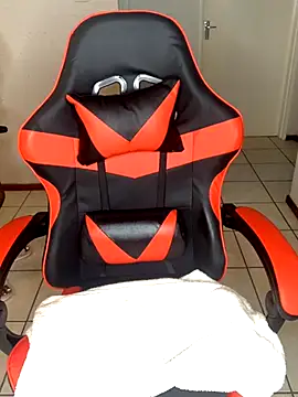 Snapshot of jayjayja19 chatting on November 3, 2025, 10:46 pm jayjayja19 online show from November 3, 2025, 10:46 pm