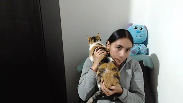 Snapshot of Stormyyy_hot chatting on November 8, 2025, 1:42 am Stormyyy hot online show from November 8, 2025, 1:42 am