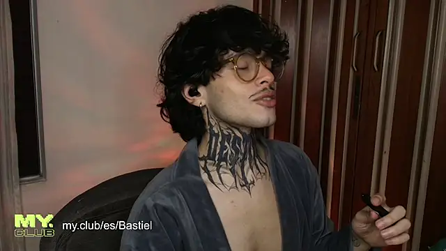 Mihail leroy online show from March 25, 2026, 11:25 pm