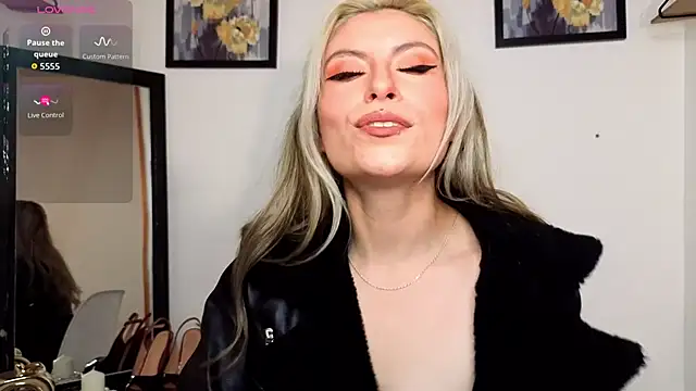 Snapshot of brianna_smoke chatting on September 29, 2025, 4:01 pm brianna smoke online show from September 29, 2025, 4:01 pm