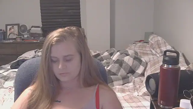 Snapshot of Sexyblonde12344 chatting on November 28, 2025, 9:04 pm Sexyblonde12344 online show from November 28, 2025, 9:04 pm