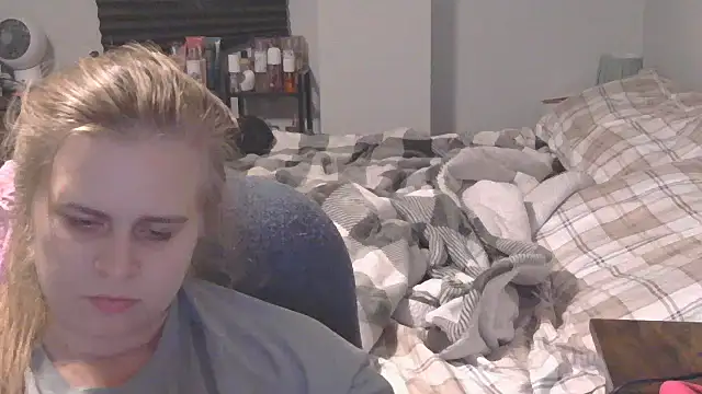 Snapshot of Sexyblonde12344 chatting on November 2, 2025, 11:32 pm Sexyblonde12344 online show from November 2, 2025, 11:32 pm