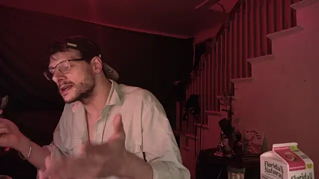 MasterDaddyCool online show from April 19, 2026, 3:51 am