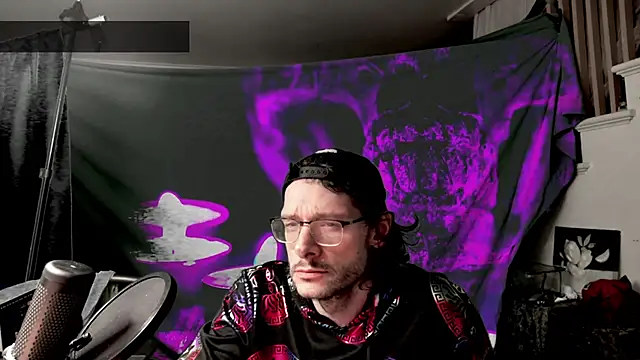 MasterDaddyCool online show from September 12, 2025, 6:35 am