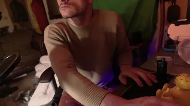 Snapshot of MasterDaddyCool chatting on February 20, 2026, 11:50 pm MasterDaddyCool online show from February 20, 2026, 11:50 pm