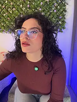 Snapshot of Katheerine chatting on December 22, 2025, 1:39 am Katheerine online show from December 22, 2025, 1:39 am