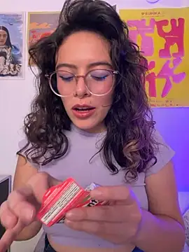 Snapshot of Katheerine chatting on October 22, 2025, 1:05 am Katheerine online show from October 22, 2025, 1:05 am