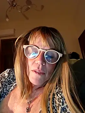 Polly23 online show from October 21, 2025, 4:34 am