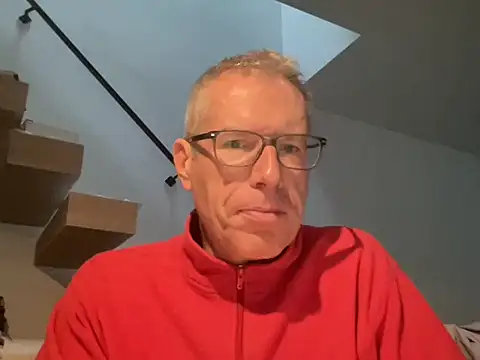 choupipat1 online show from September 26, 2025, 6:20 am