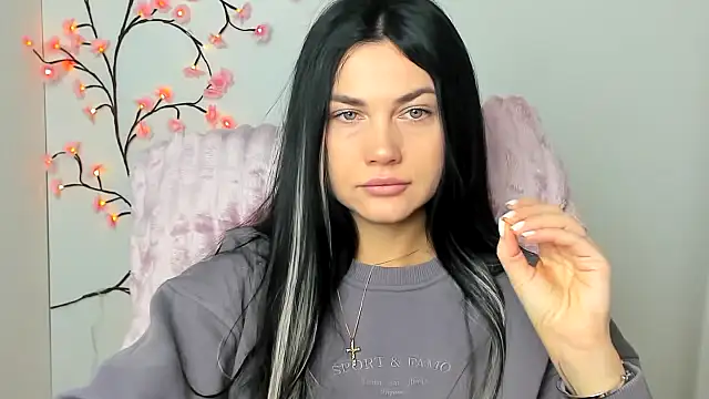 Snapshot of Lune_Moon chatting on January 12, 2026, 6:20 am Lune Moon online show from January 12, 2026, 6:20 am