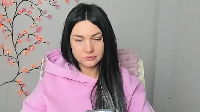 Snapshot of Lune_Moon chatting on January 13, 2026, 6:28 am Lune Moon online show from January 13, 2026, 6:28 am