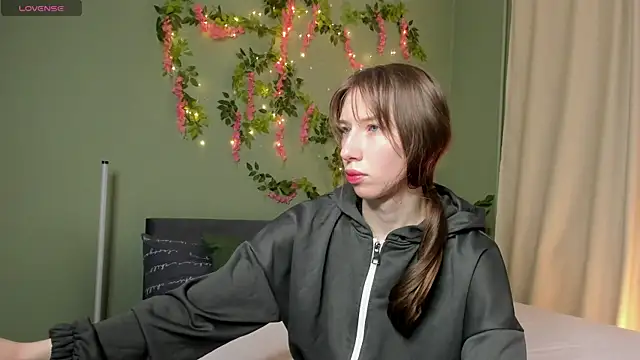 Lisbeth  Salander online show from December 4, 2025, 2:32 am