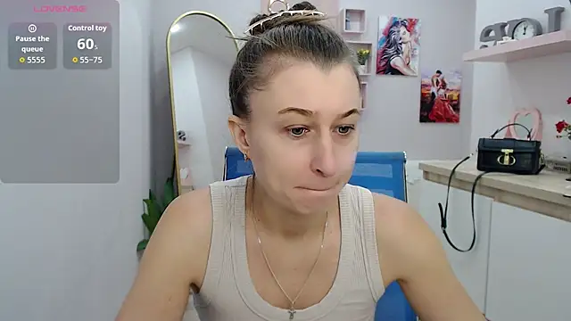 Snapshot of muriel_elvin chatting on September 12, 2025, 8:47 am muriel elvin online show from September 12, 2025, 8:47 am