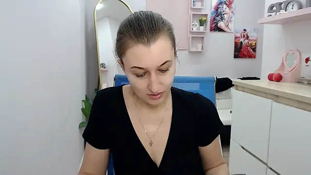 Snapshot of muriel_elvin chatting on September 10, 2025, 6:45 am muriel elvin online show from September 10, 2025, 6:45 am