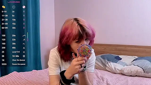 Snapshot of TaiteBeat chatting on November 16, 2025, 5:39 pm TaiteBeat online show from November 16, 2025, 5:39 pm