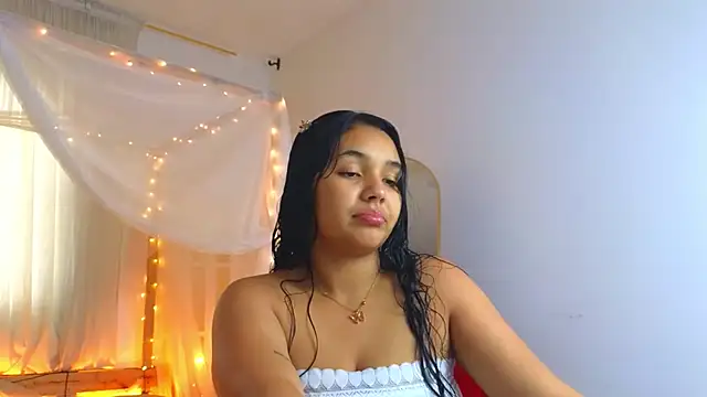 loreaniss online show from September 28, 2025, 8:27 pm