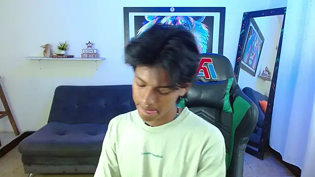 Snapshot of dreyk20 chatting on November 20, 2025, 2:18 pm dreyk20 online show from November 20, 2025, 2:18 pm