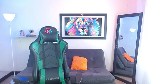 Snapshot of dreyk20 chatting on December 17, 2025, 2:00 pm dreyk20 online show from December 17, 2025, 2:00 pm