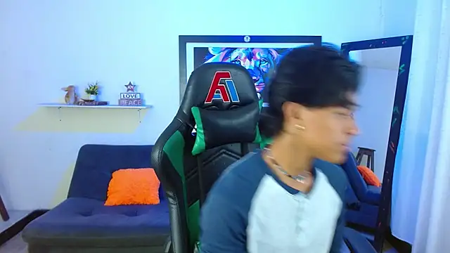 Snapshot of dreyk20 chatting on November 8, 2025, 1:58 pm dreyk20 online show from November 8, 2025, 1:58 pm