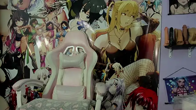 Snapshot of Kylie_Moan chatting on September 27, 2025, 5:13 am Kylie Moan online show from September 27, 2025, 5:13 am