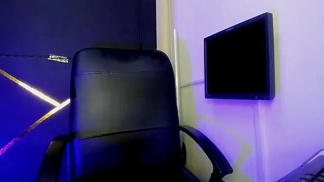 Snapshot of Kylie_Moan chatting on November 30, 2025, 6:30 pm Kylie Moan online show from November 30, 2025, 6:30 pm