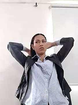 SofiaDelicia online show from November 2, 2025, 2:44 pm