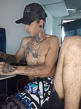 Snapshot of Tattoboy19cm chatting on May 27, 2026, 1:18 pm Tattoboy19cm online show from May 27, 2026, 1:18 pm