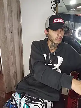 Snapshot of Tattoboy19cm chatting on June 2, 2026, 11:54 am Tattoboy19cm online show from June 2, 2026, 11:54 am
