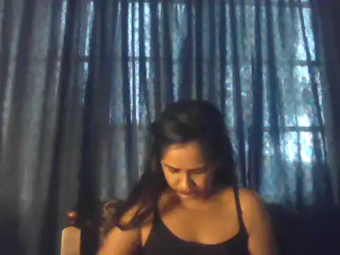 Snapshot of cute_indianxo chatting on December 2, 2025, 6:26 am cute indianxo online show from December 2, 2025, 6:26 am