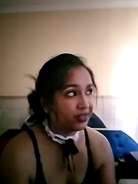 Snapshot of cute_indianxo chatting on February 1, 2026, 12:47 pm cute indianxo online show from February 1, 2026, 12:47 pm