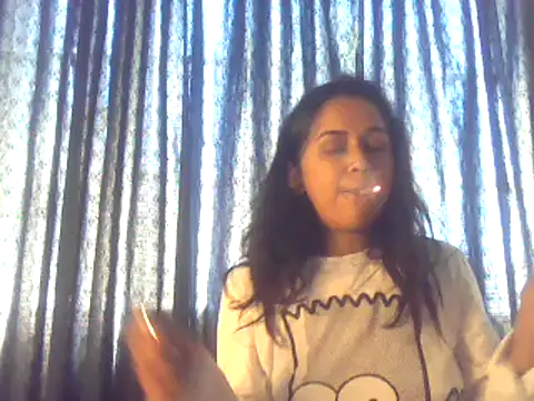 Snapshot of cute_indianxo chatting on October 21, 2025, 10:14 am cute indianxo online show from October 21, 2025, 10:14 am