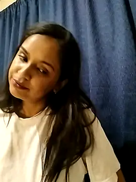 cute indianxo online show from January 14, 2026, 7:06 pm