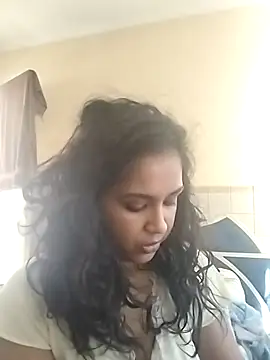 Snapshot of cute_indianxo chatting on February 6, 2026, 7:37 am cute indianxo online show from February 6, 2026, 7:37 am