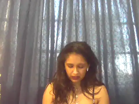 Snapshot of cute_indianxo chatting on October 23, 2025, 3:21 pm cute indianxo online show from October 23, 2025, 3:21 pm