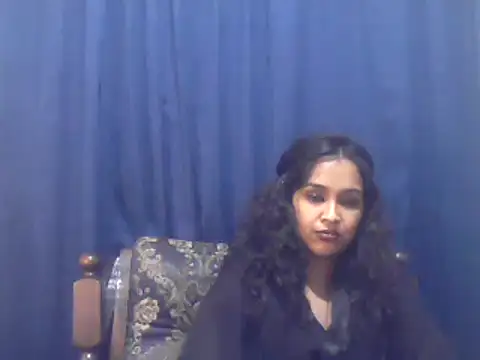 Snapshot of cute_indianxo chatting on November 5, 2025, 10:24 pm cute indianxo online show from November 5, 2025, 10:24 pm