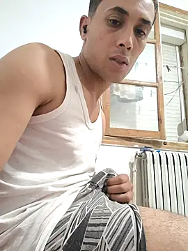 Snapshot of Naymik911 chatting on November 1, 2025, 11:20 pm Naymik911 online show from November 1, 2025, 11:20 pm