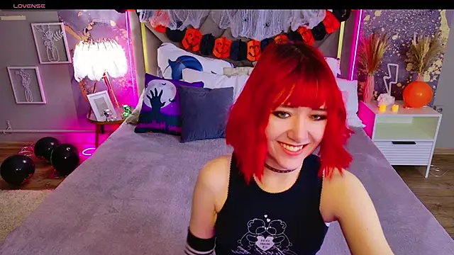 Ketrin Jones online show from October 25, 2025, 5:06 am