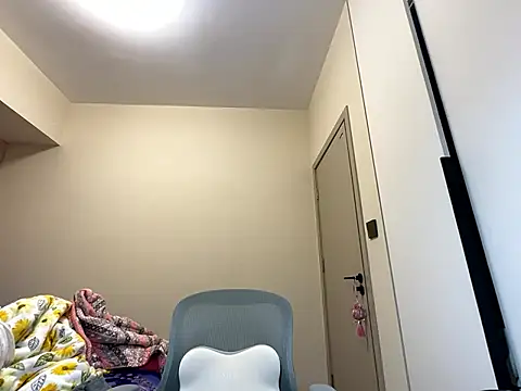 Snapshot of xena0501 chatting on January 8, 2026, 12:55 pm xena0501 online show from January 8, 2026, 12:55 pm