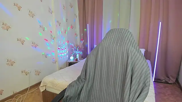  Shy Jenny  online show from May 8, 2026, 1:09 am