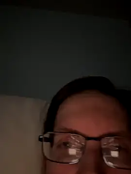 JJG327 online show from November 17, 2025, 5:11 am