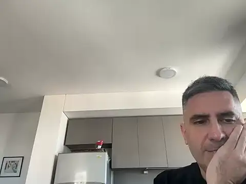 couplelatam2025 online show from October 20, 2025, 6:08 pm