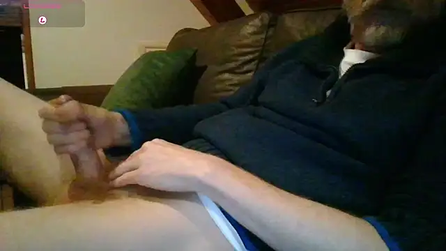 Snapshot of Vrenico-SC chatting on February 19, 2026, 3:03 am Vrenico-SC online show from February 19, 2026, 3:03 am