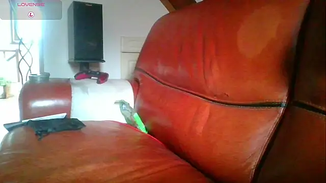 Snapshot of Vrenico-SC chatting on September 22, 2025, 3:51 pm Vrenico-SC online show from September 22, 2025, 3:51 pm